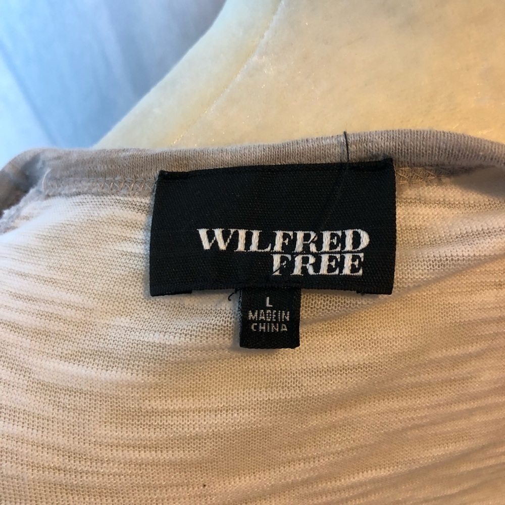 Wilfred Free Women’s Burnout Baseball T-Shirt — image 4 of 5
